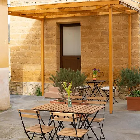 فندق مبيت وإفطار Il Giardino Del Tempio أغريجنتو